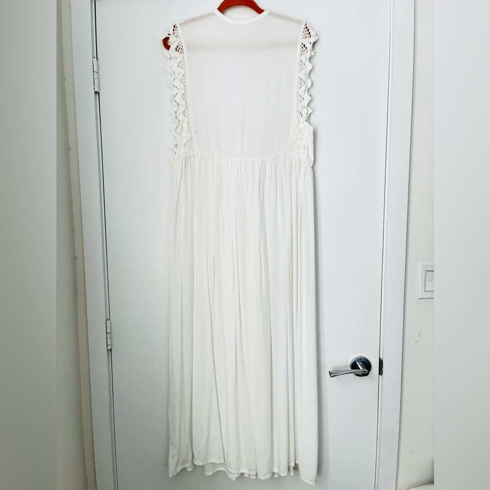 JEN'S PIRATE BOOTY Rio Wynwood Maxi Dress in Rio White - Picture 6 of 9